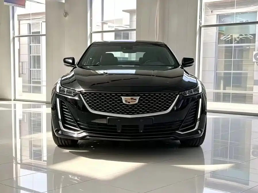 Cadillac CT5 — фото 2