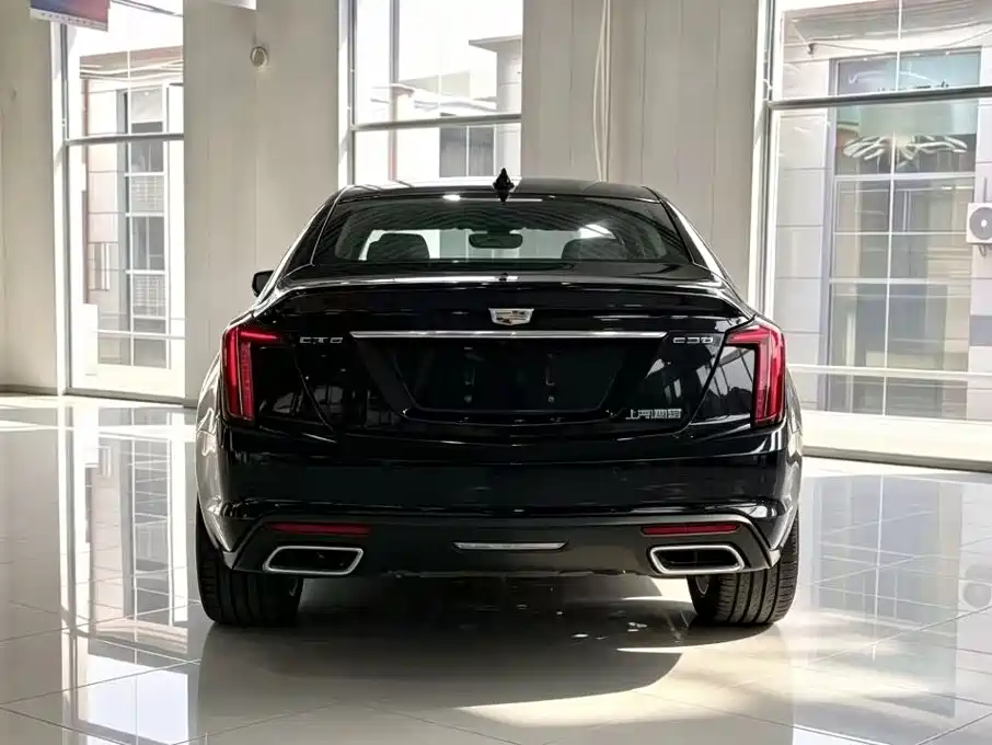 Cadillac CT5 — фото 8