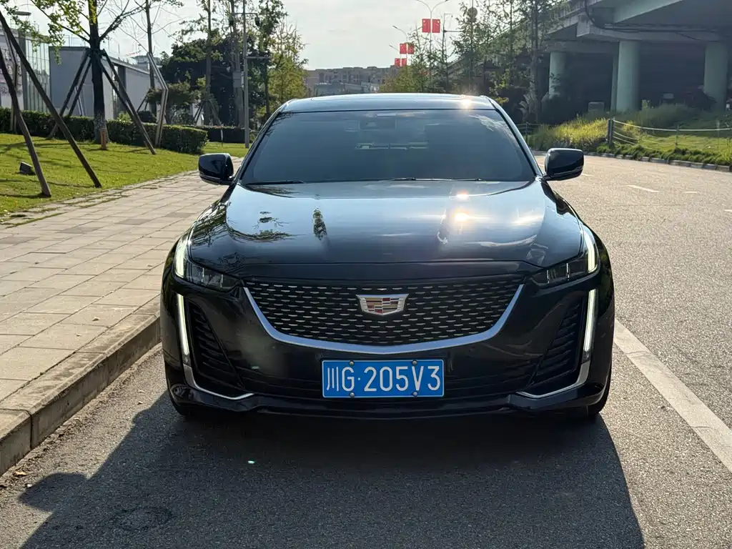 Cadillac CT5 — фото 2