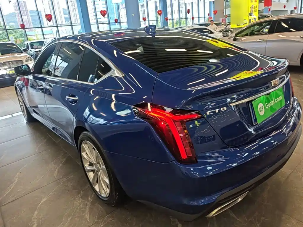 Cadillac CT5 — фото 5