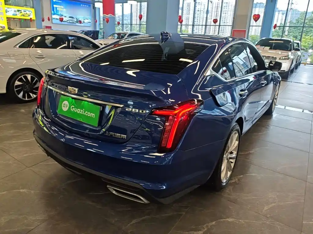 Cadillac CT5 — фото 7
