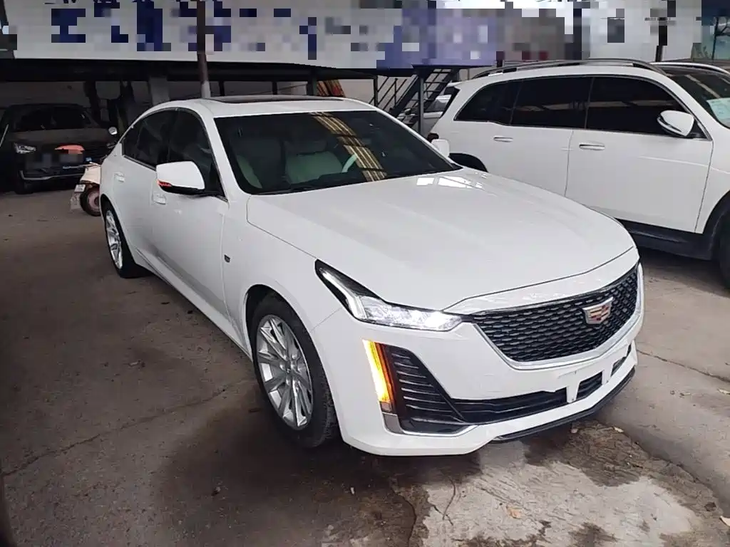 Cadillac CT5 — фото 4