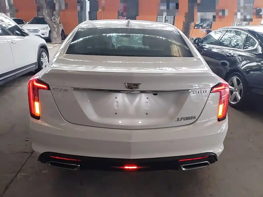 Cadillac CT5 — фото 6