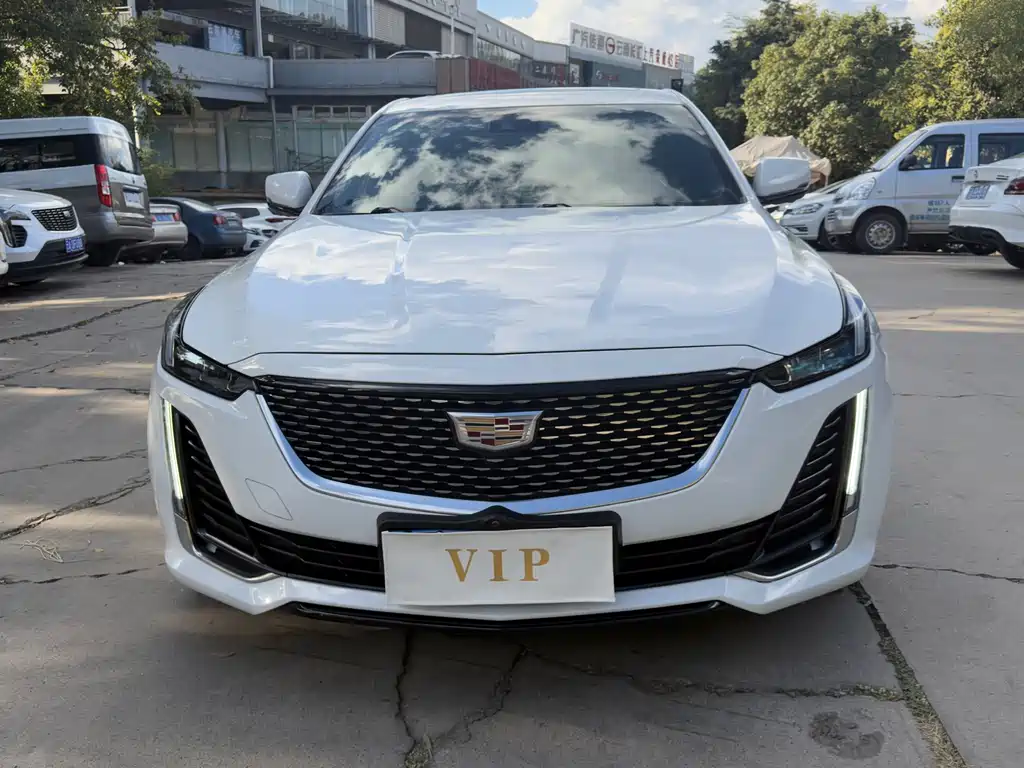 Cadillac CT5 — фото 2