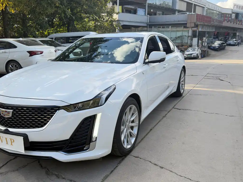 Cadillac CT5 — фото 3