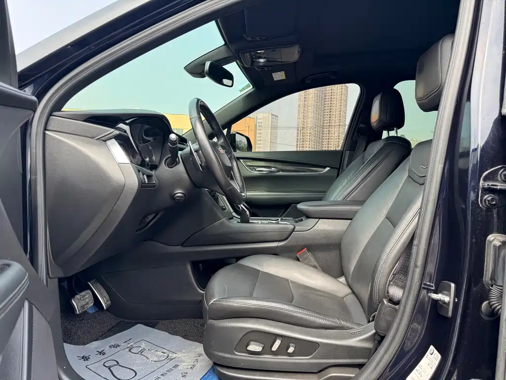 Cadillac XT6 — фото 3