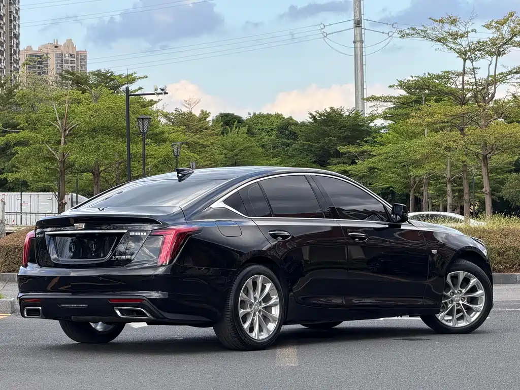 Cadillac CT5 — фото 3