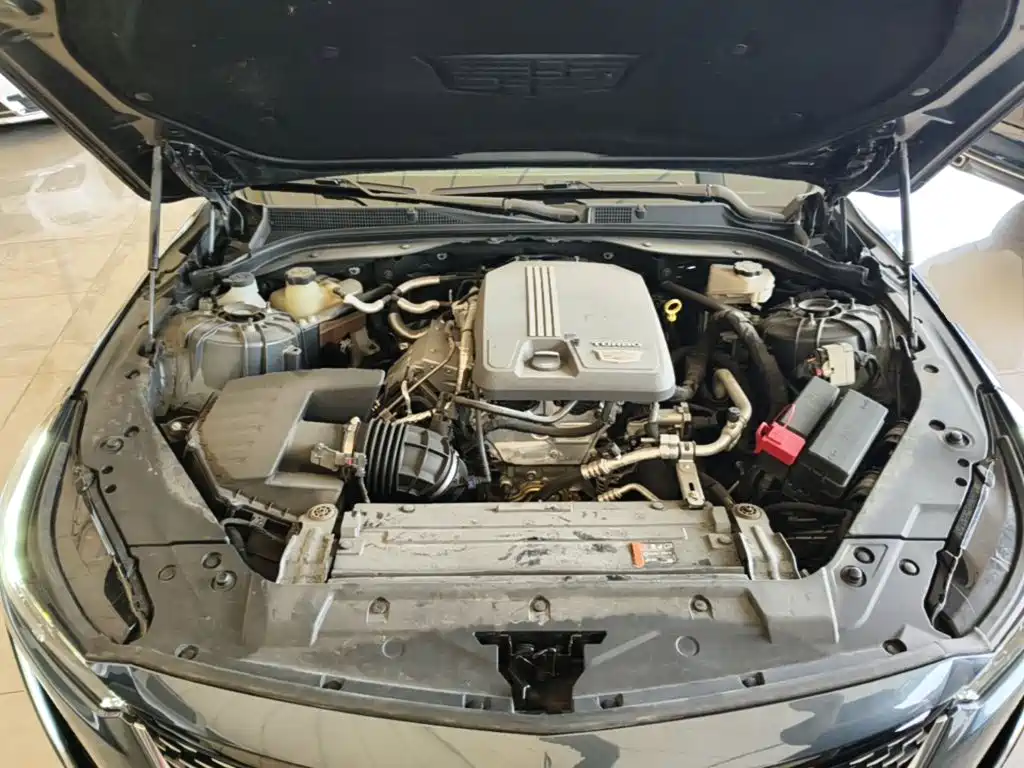Cadillac CT5 — фото 20