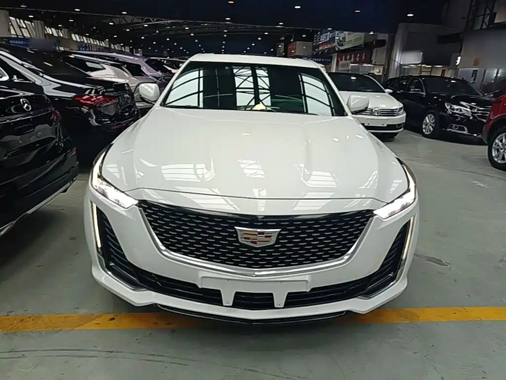 Cadillac CT5 — фото 3
