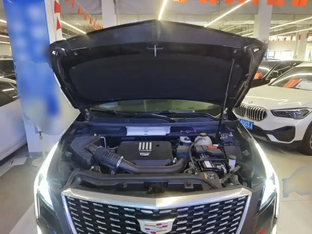 Cadillac XT5 — фото 20