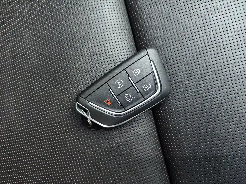 Cadillac CT5 — фото 15