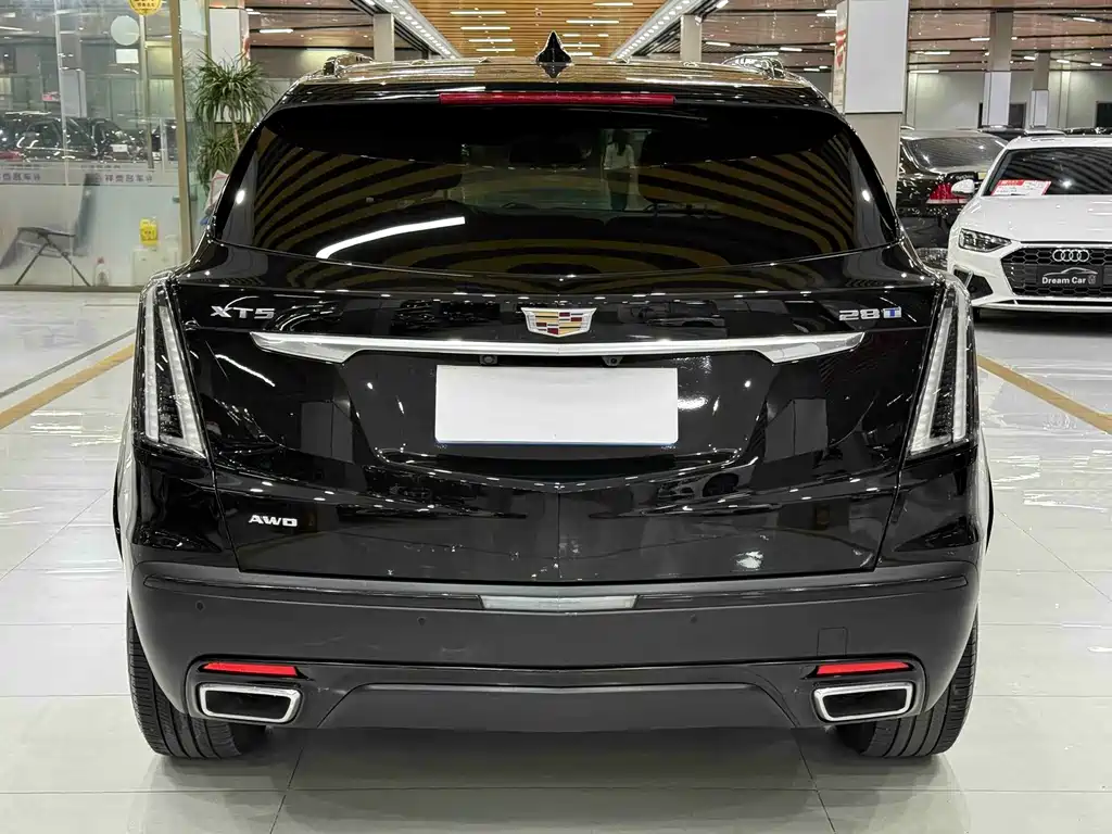 Cadillac XT5 — фото 5