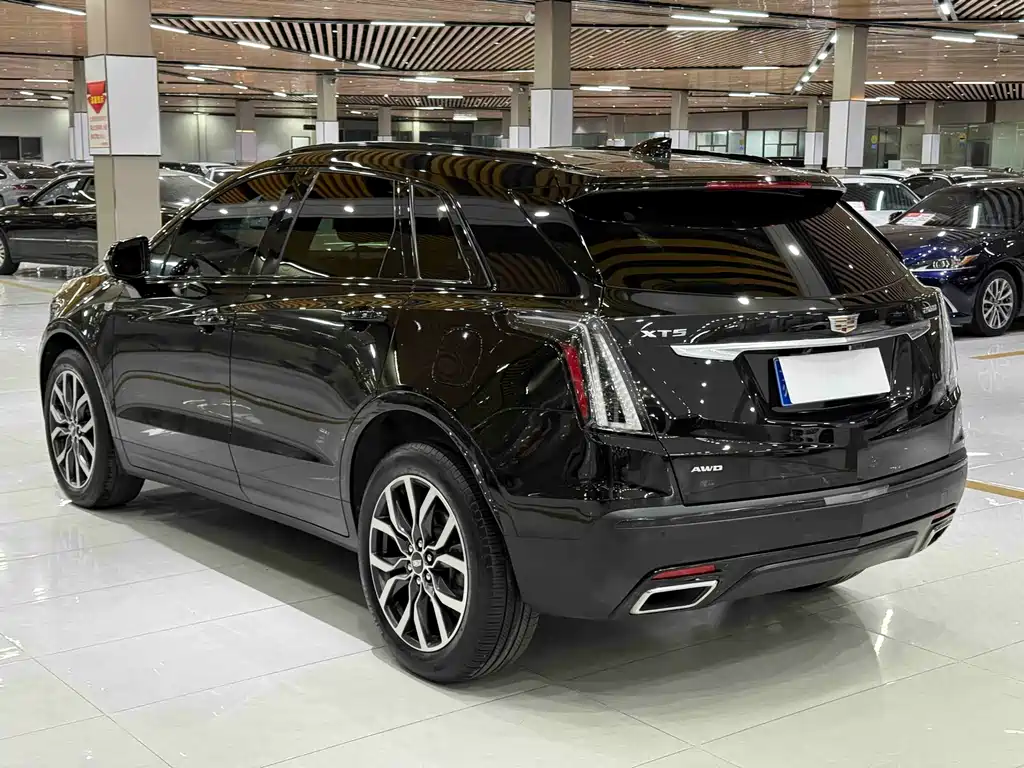 Cadillac XT5 — фото 6