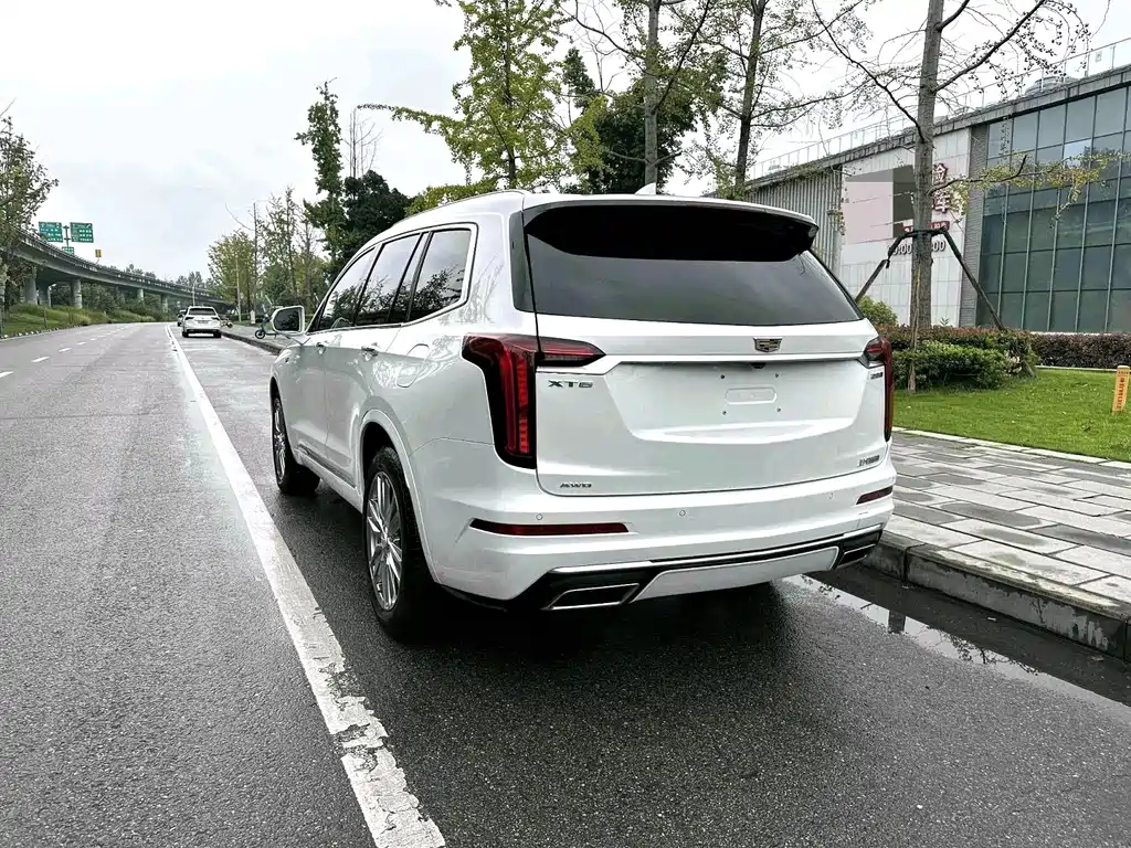 Cadillac XT6 — фото 5