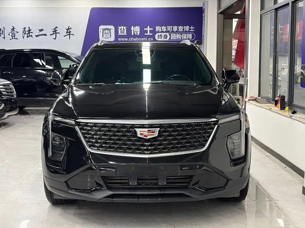 Cadillac XT4 — фото 2