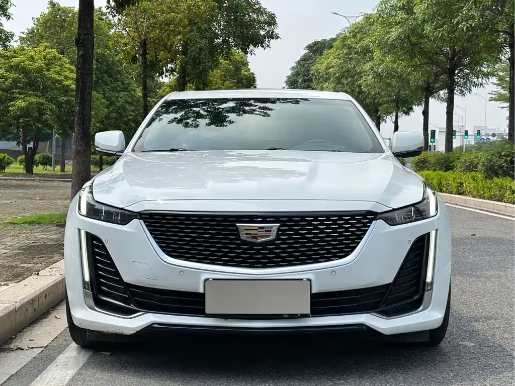 Cadillac CT5 — фото 2