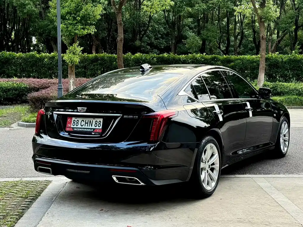 Cadillac CT5 — фото 18