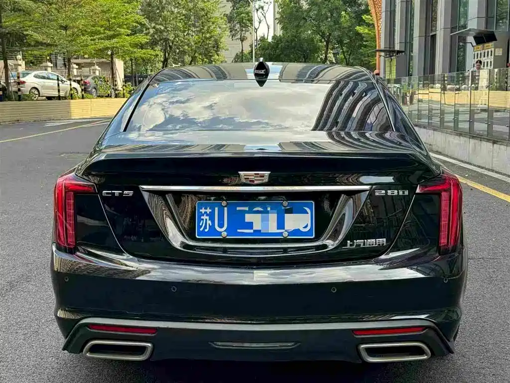Cadillac CT5 — фото 5