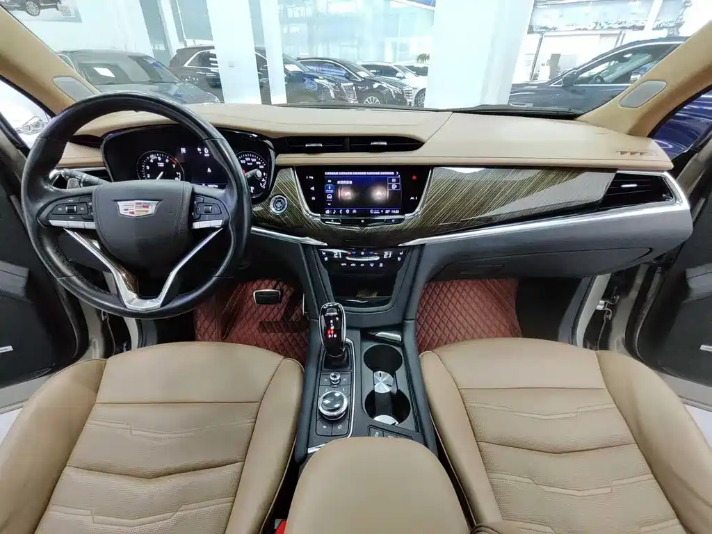 Cadillac XT6 — фото 5