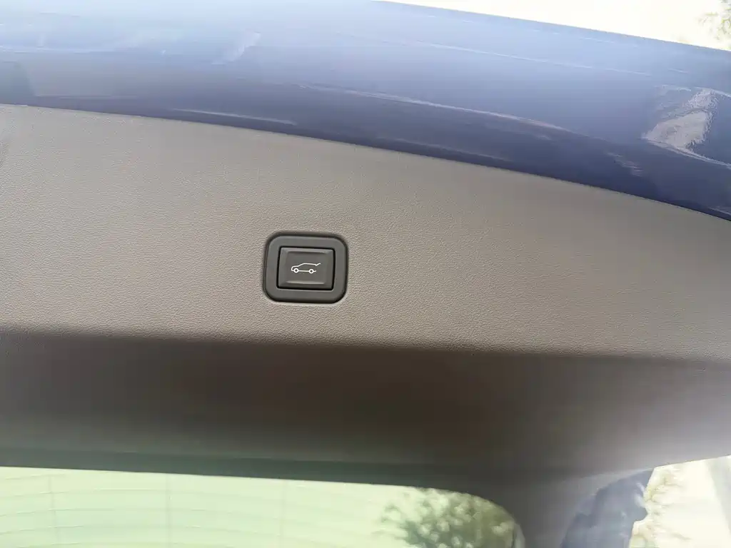 Cadillac IQ — фото 22