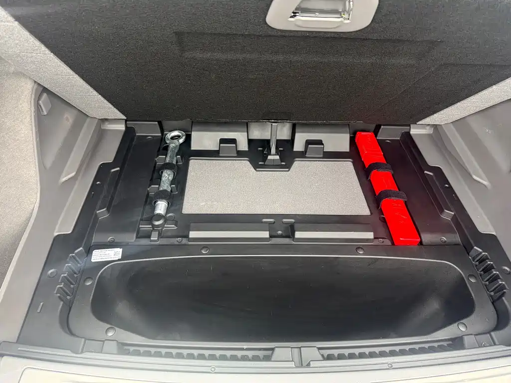 Cadillac IQ — фото 23