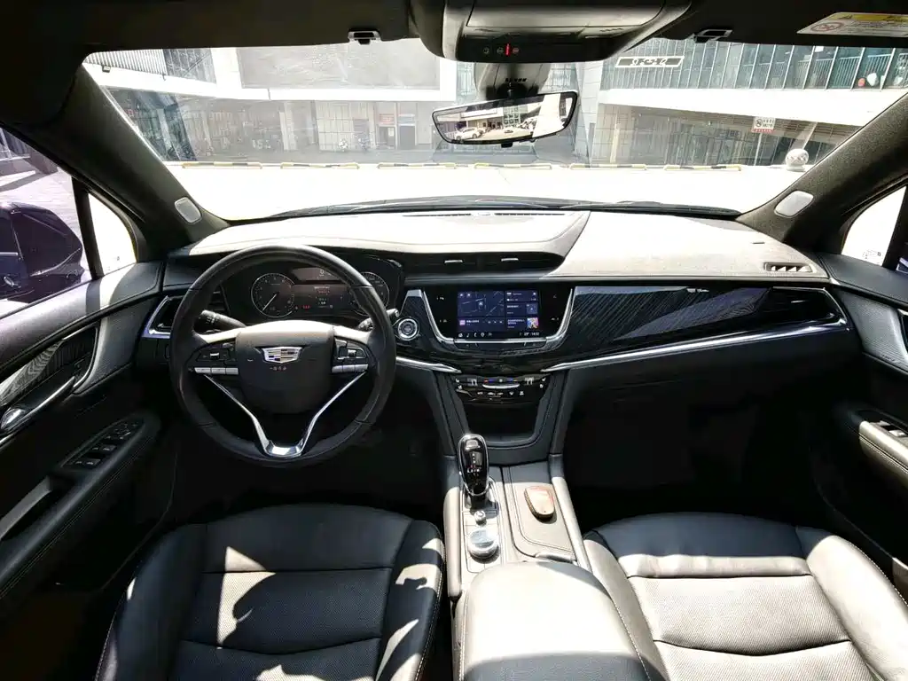 Cadillac XT6 — фото 5