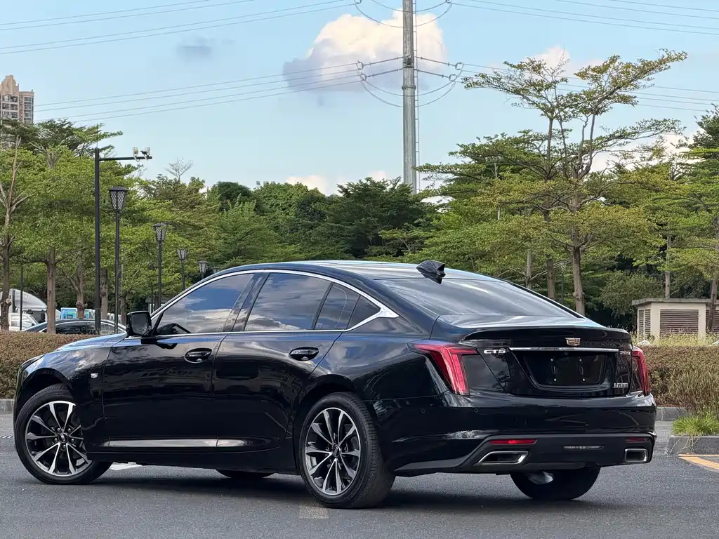 Cadillac CT5 — фото 5