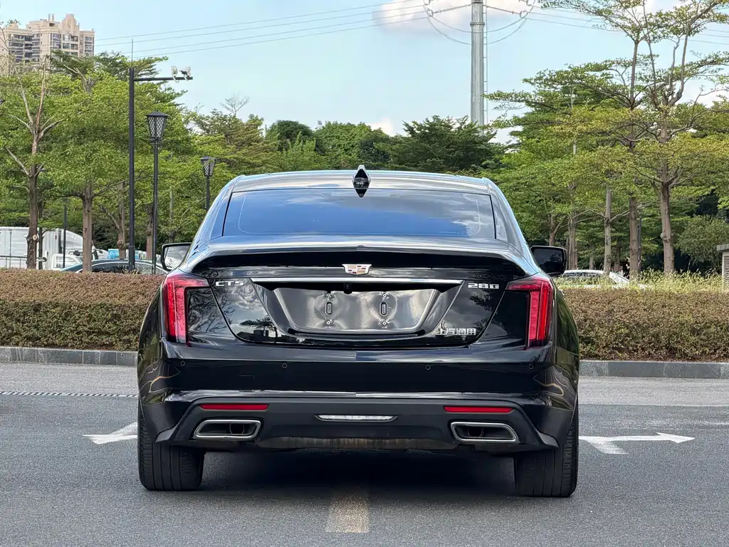 Cadillac CT5 — фото 6
