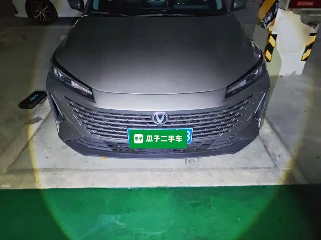 Changan Yida — фото 11