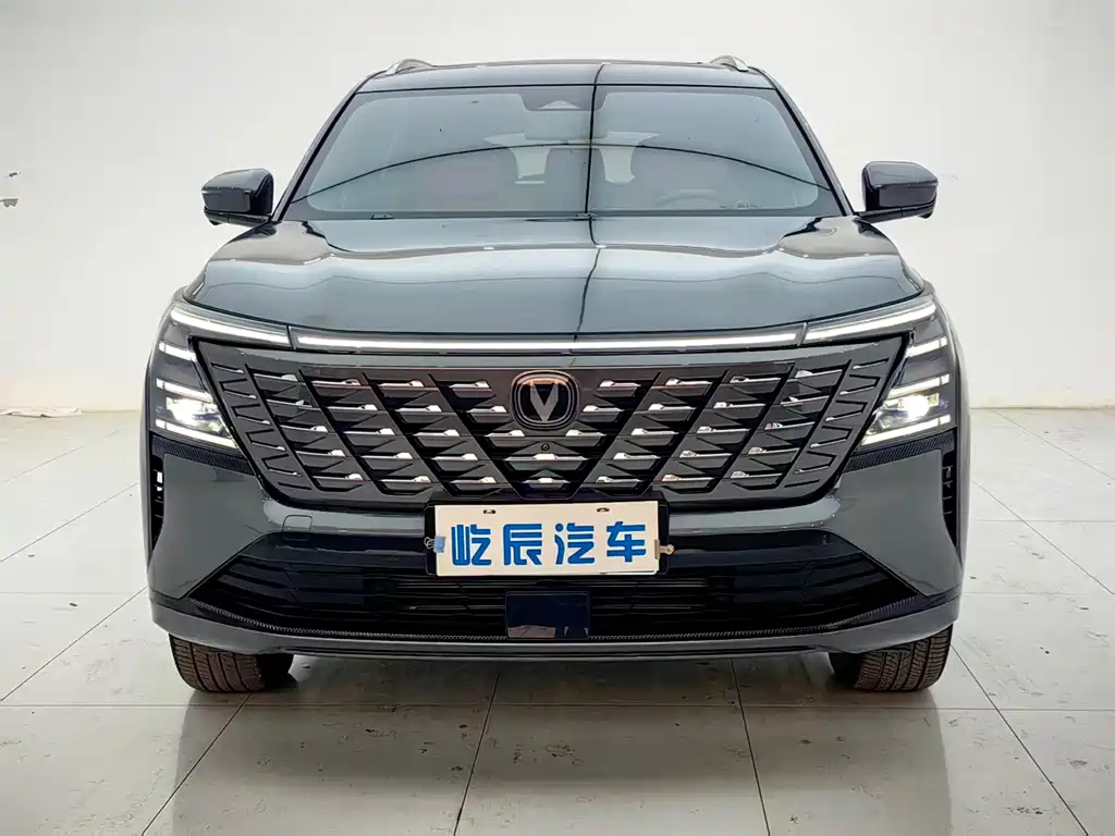 Changan CS75 PLUS — фото 2