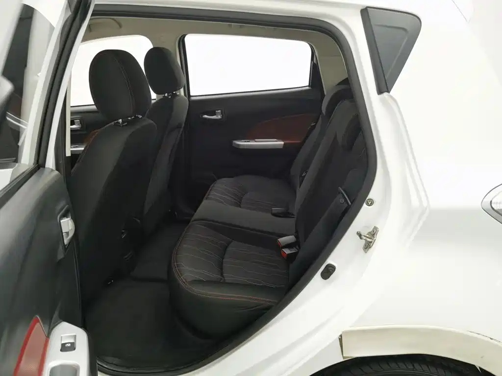 Changan EV — фото 15