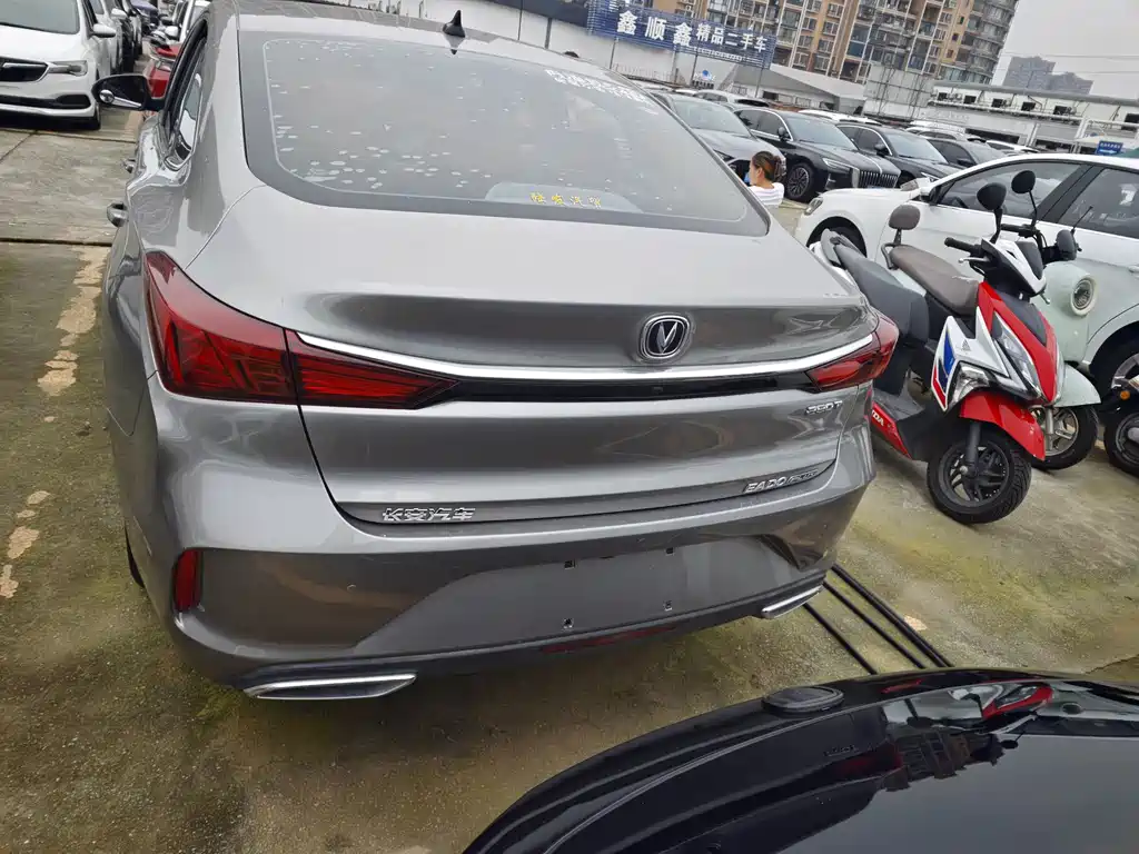 Changan Eado — фото 17