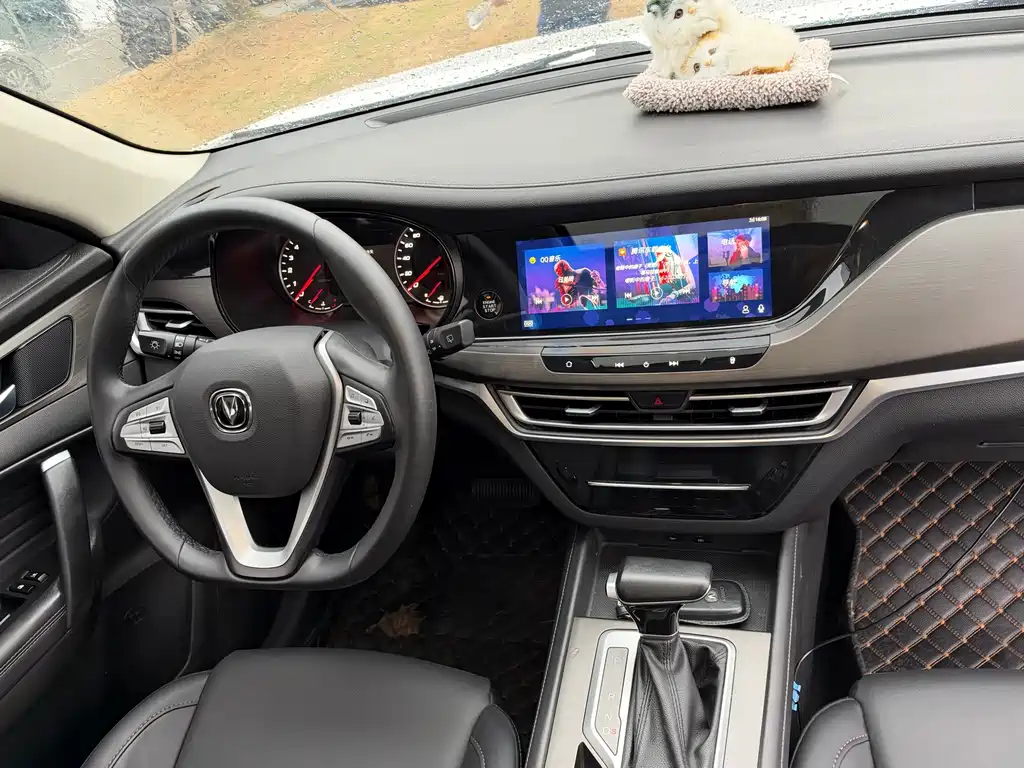Changan CS35PLUS — фото 18