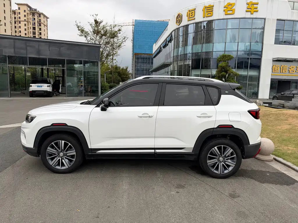 Changan CS35PLUS — фото 3