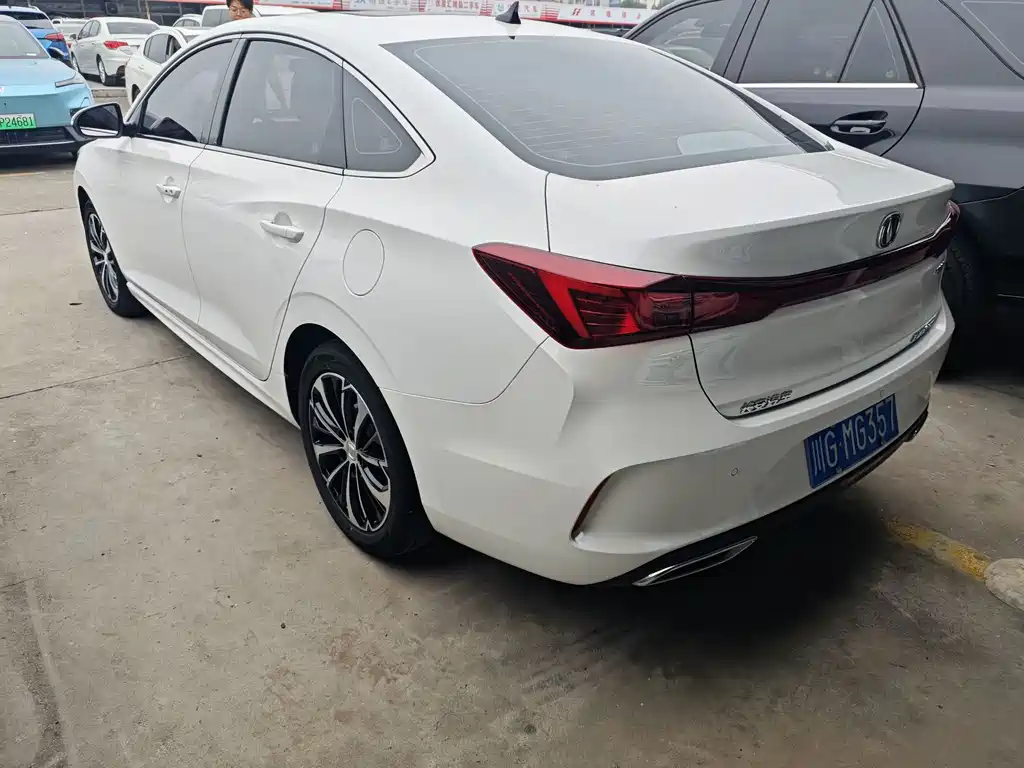 Changan Eado — фото 14