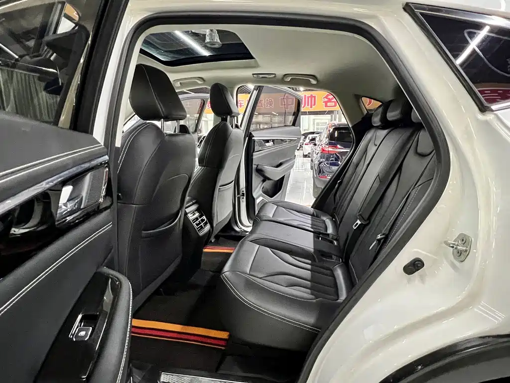 Changan CS85 COUPE — фото 13