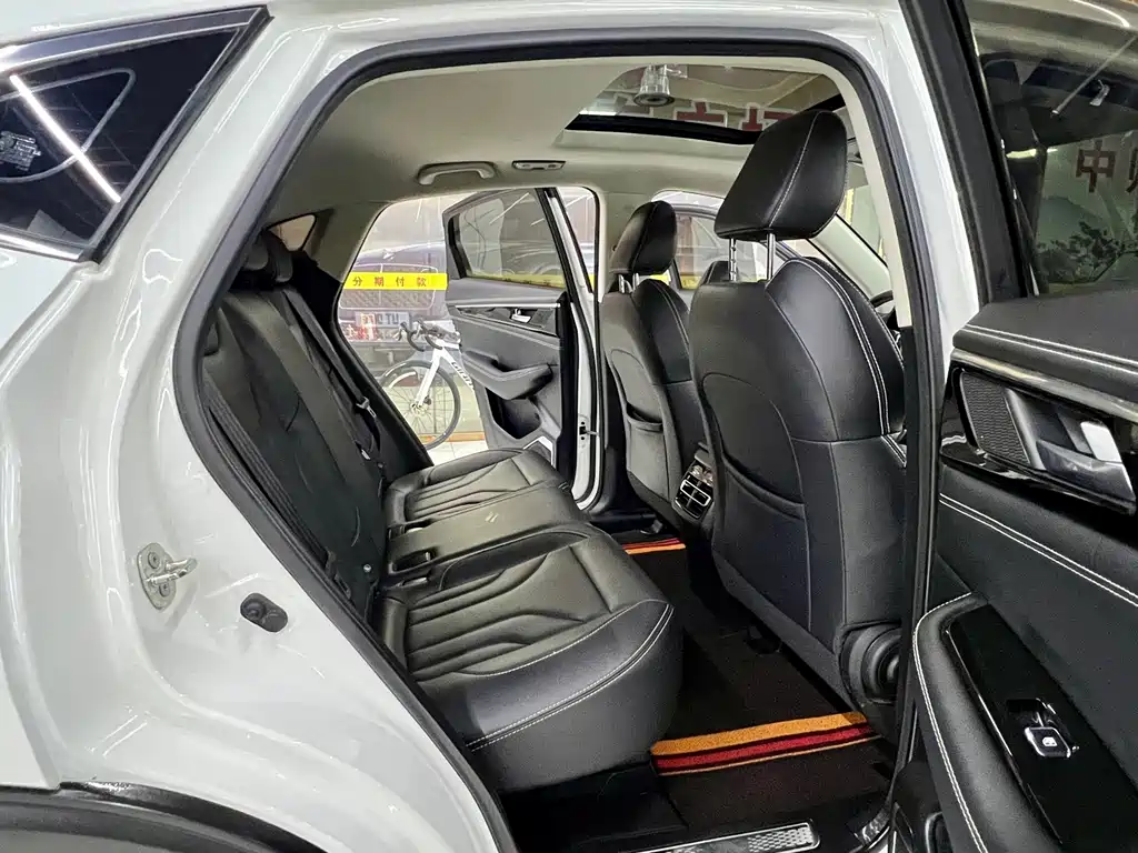 Changan CS85 COUPE — фото 14