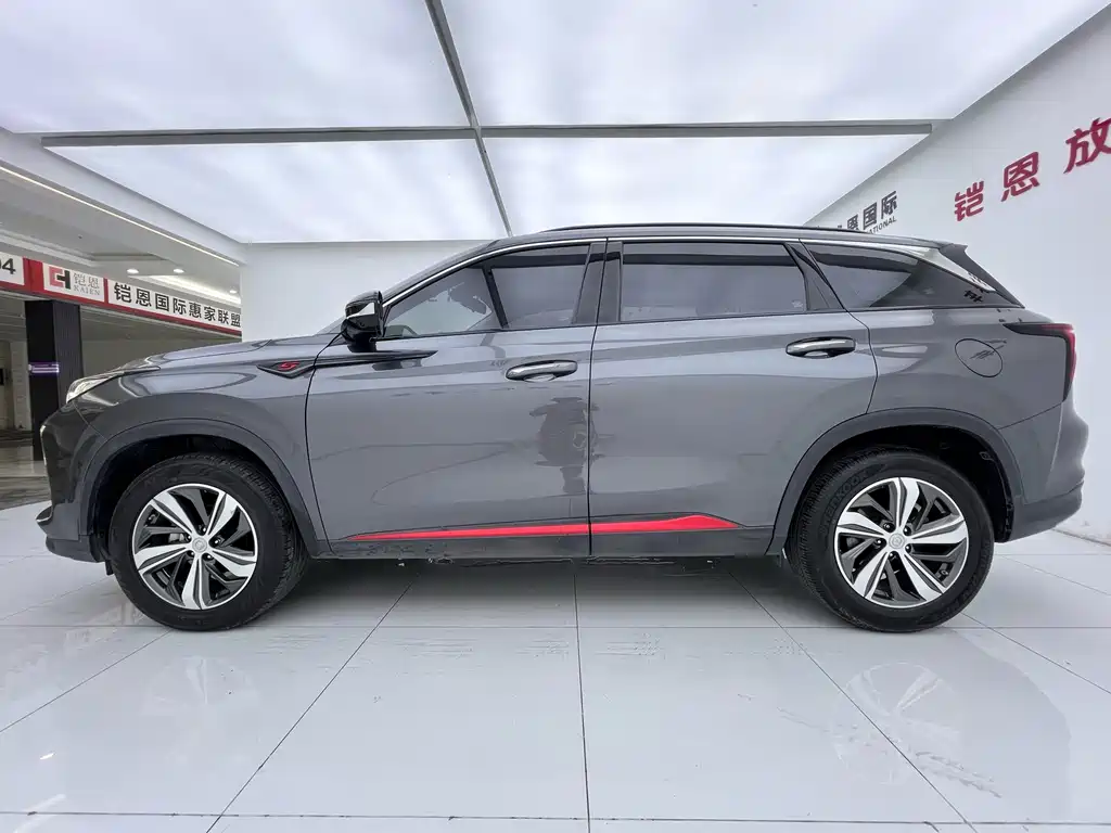 Changan CS75 PLUS — фото 4