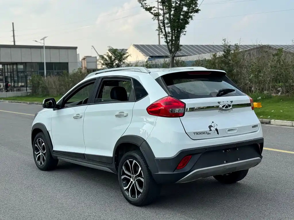 Chery Tiggo 3x — фото 12