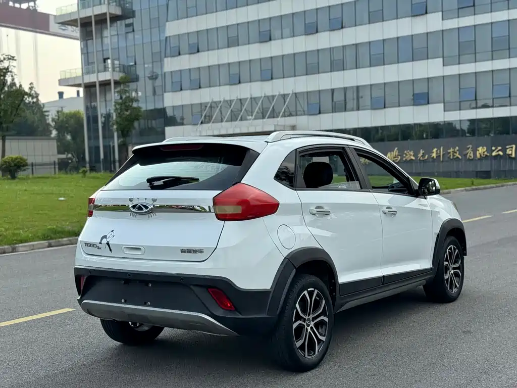 Chery Tiggo 3x — фото 10