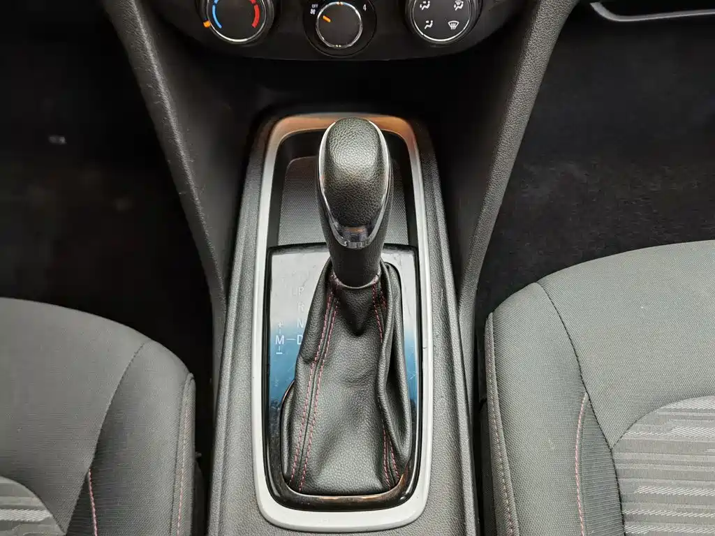 Chevrolet Monza — фото 13