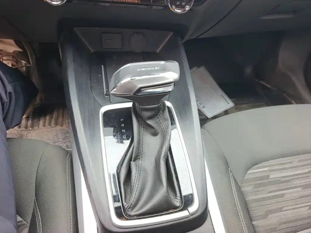 Chevrolet Monza — фото 14