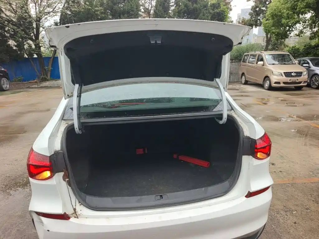 Chevrolet Monza — фото 19