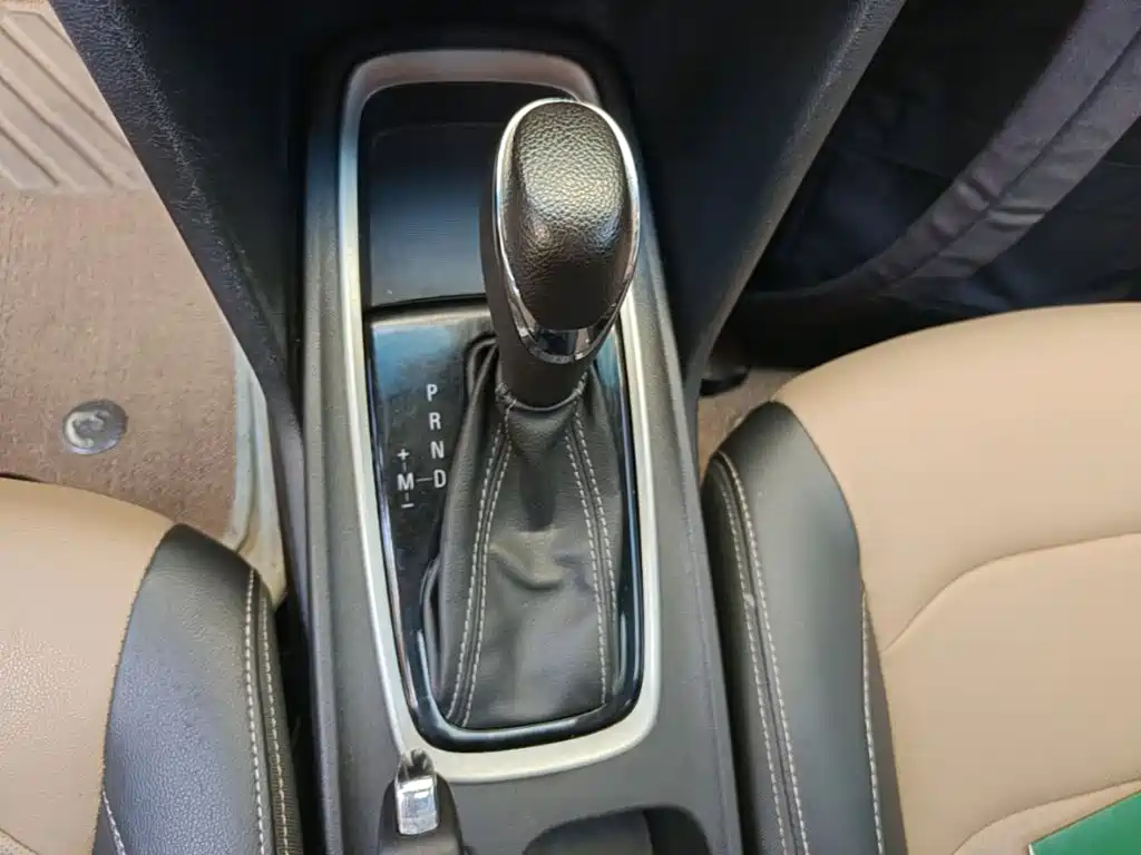 Chevrolet Monza — фото 14