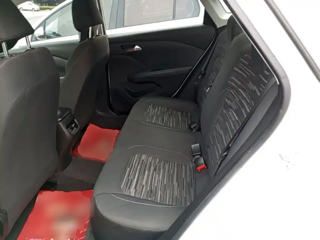 Chevrolet Monza — фото 17