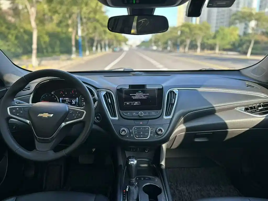 Chevrolet Malibu XL — фото 14