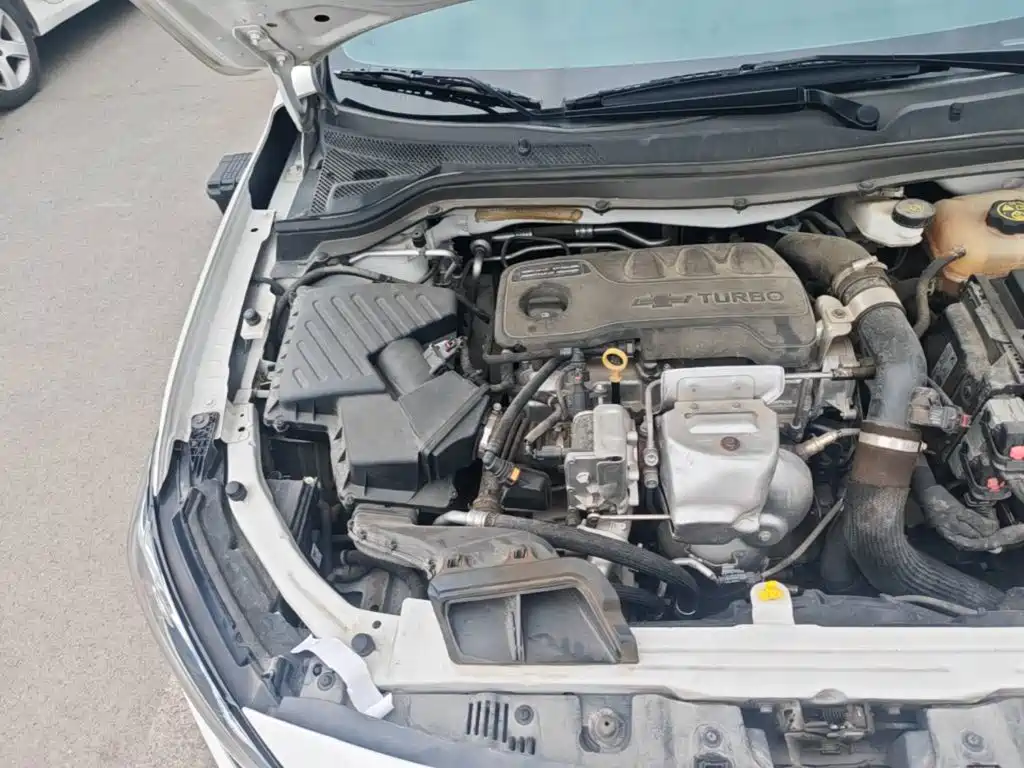 Chevrolet Monza — фото 19