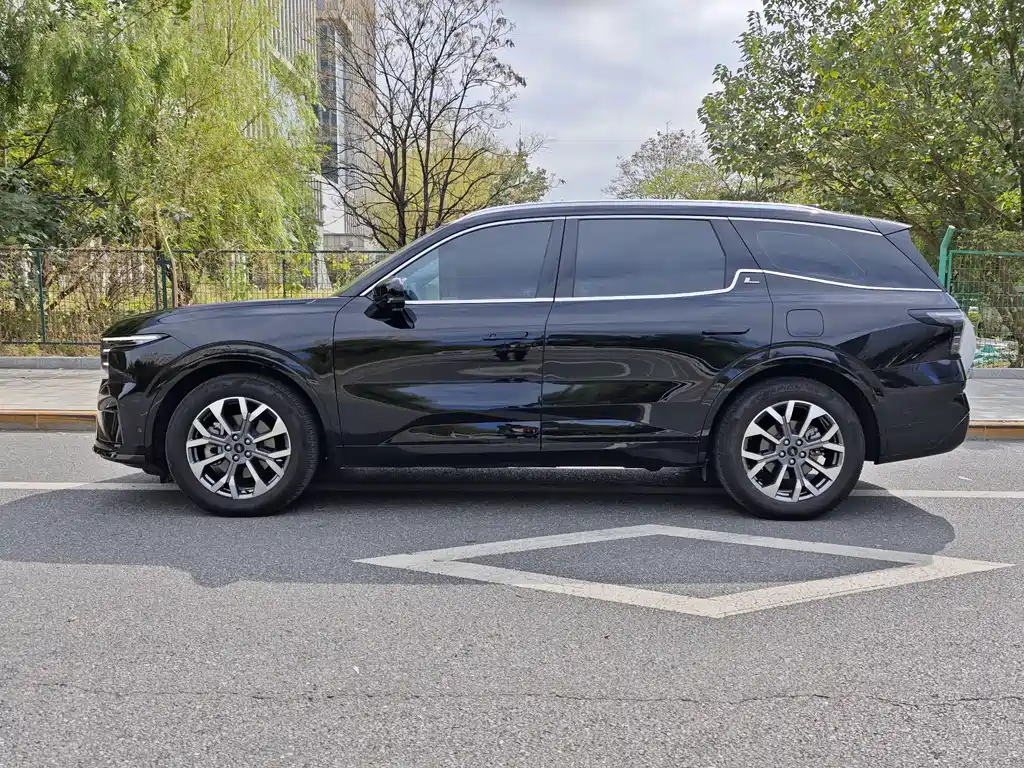 Ford Edge — фото 4