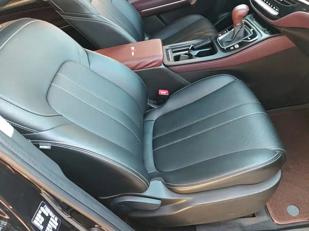 GAC Motor Trumpchi M6 — фото 25
