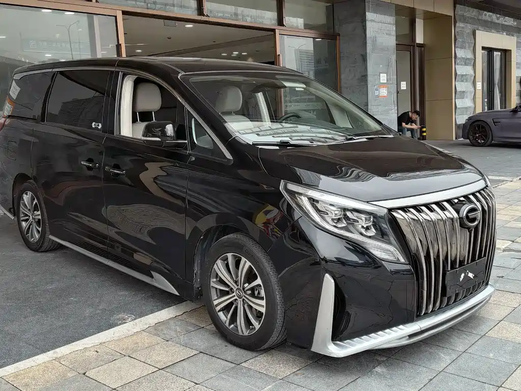 GAC Motor Trumpchi M8 — фото 3